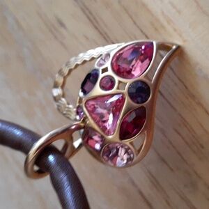 Authentic Swarovski Crystal Swan Stamped Necklace MM96